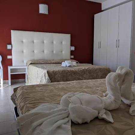 Fiorita Apartahotel 3*