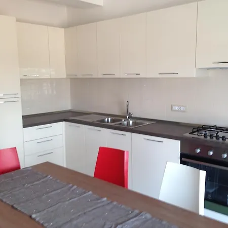 Aparthotel Fiorita 3*