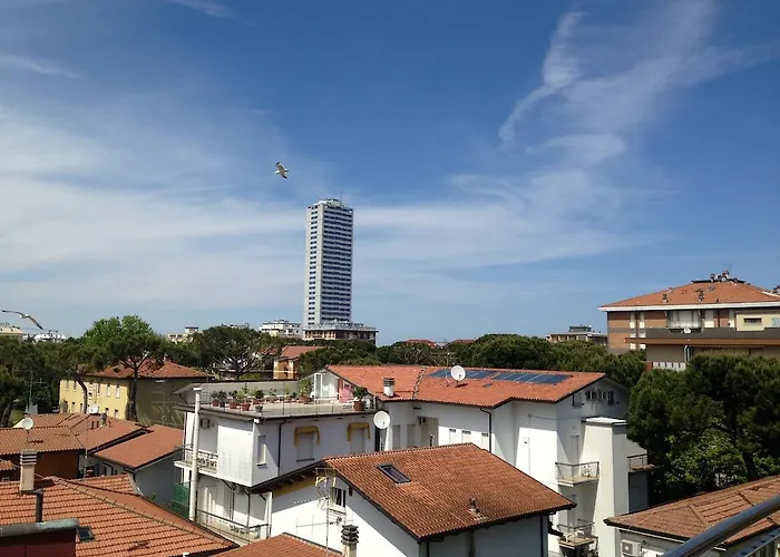 Fiorita Aparthotel 3*